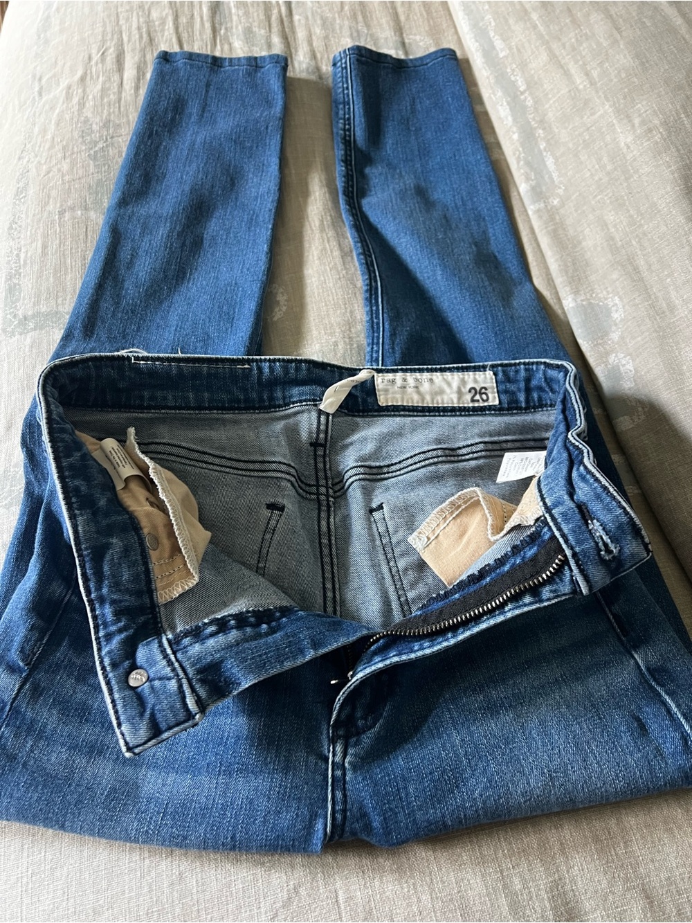 Rag & Bone mid-rise slim skinny jeans Size 26